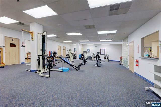342 Hamburg Turnpike 108, Wayne, NJ 07470