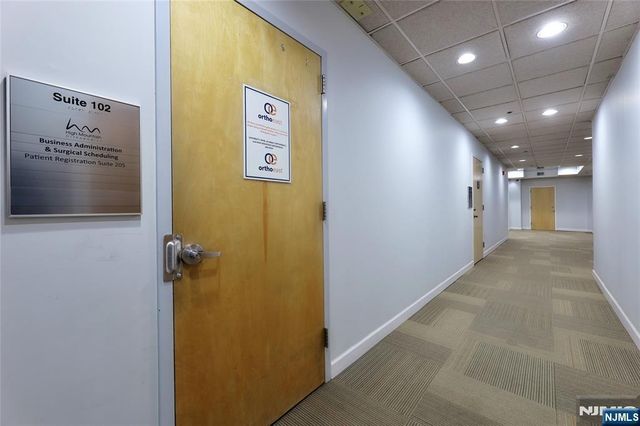 342 Hamburg Turnpike 108, Wayne, NJ 07470