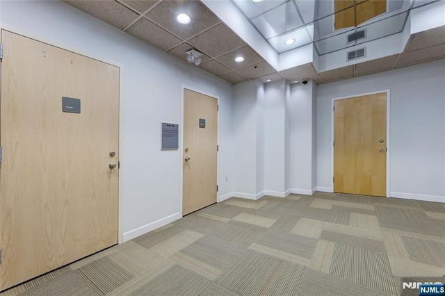 342 Hamburg Turnpike 108, Wayne, NJ 07470
