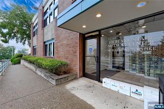 342 Hamburg Turnpike 108, Wayne, NJ 07470