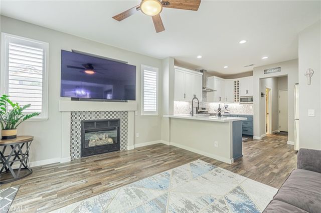 27613 Elkwood, Castaic, CA 91384