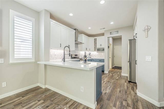 27613 Elkwood, Castaic, CA 91384