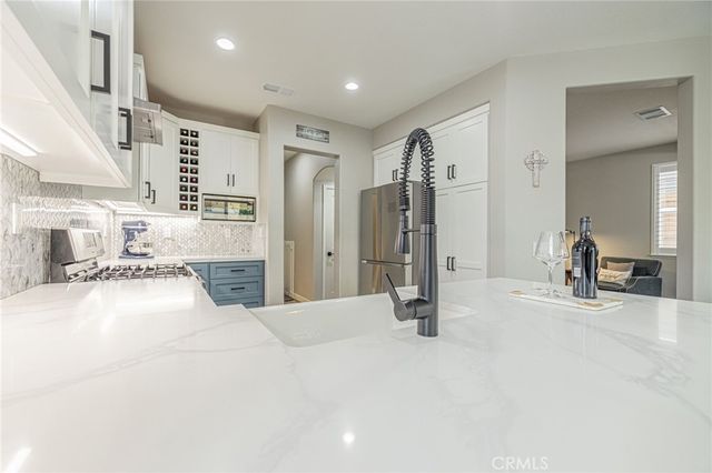27613 Elkwood, Castaic, CA 91384