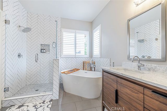 27613 Elkwood, Castaic, CA 91384
