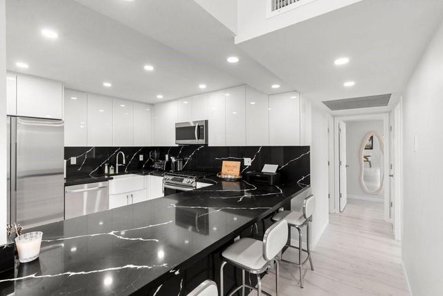 2030 S Ocean Dr 1407, Hallandale Beach, FL 33009