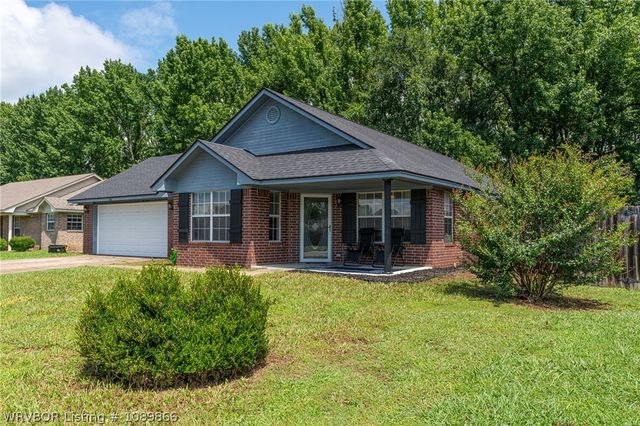 400 Emily Drive, Alma, AR 72921