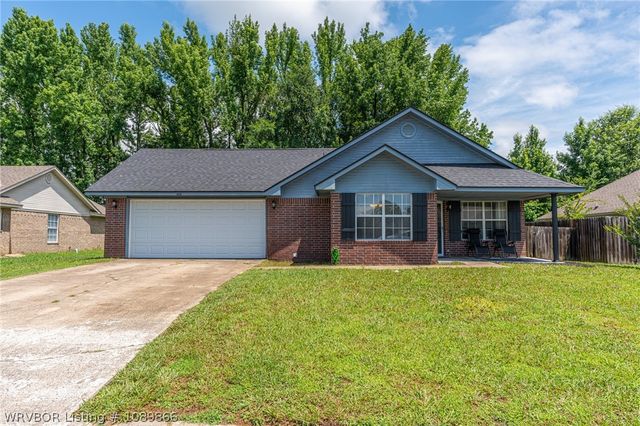 400 Emily Drive, Alma, AR 72921