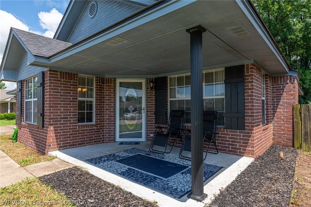 400 Emily Drive, Alma, AR 72921
