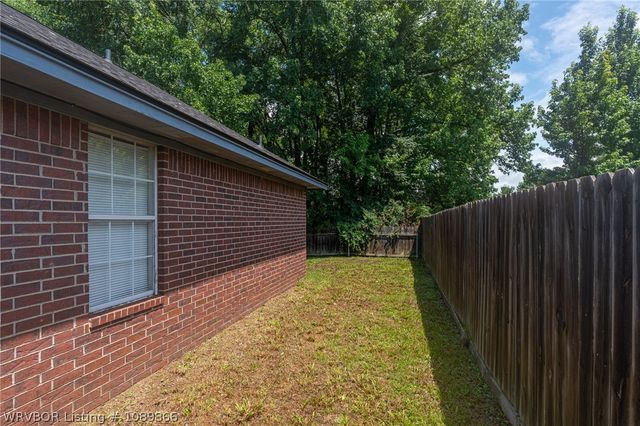 400 Emily Drive, Alma, AR 72921