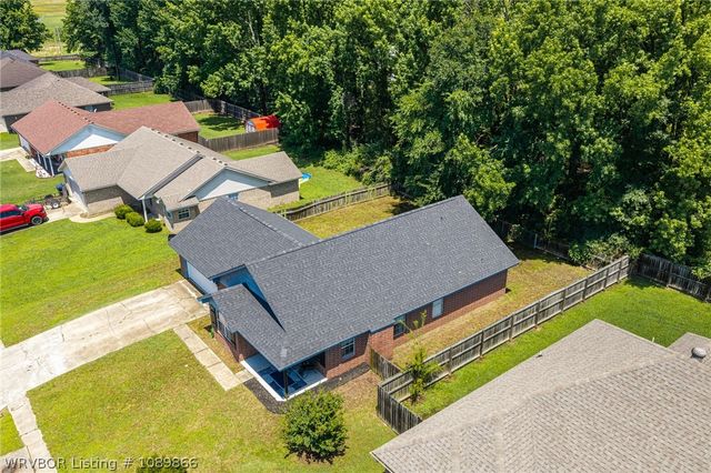 400 Emily Drive, Alma, AR 72921