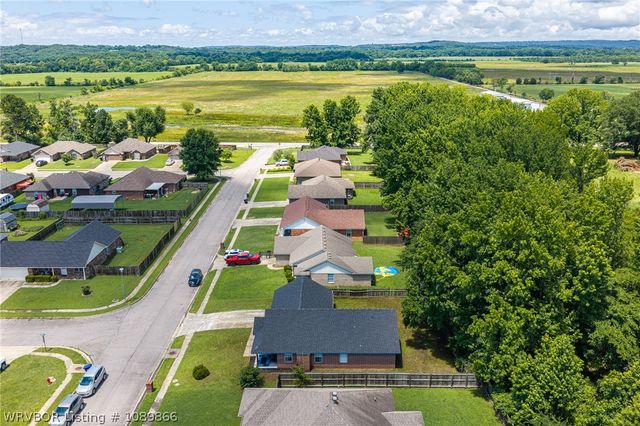 400 Emily Drive, Alma, AR 72921