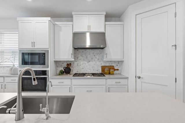 1409 Pink Granite BLVD, Dripping Springs, TX 78620