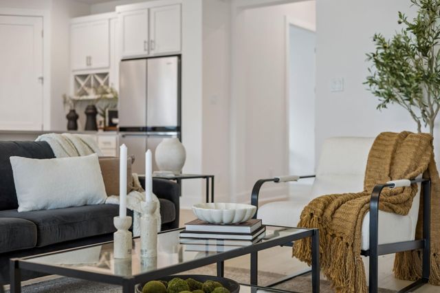 1409 Pink Granite BLVD, Dripping Springs, TX 78620