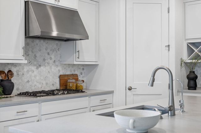 1409 Pink Granite BLVD, Dripping Springs, TX 78620