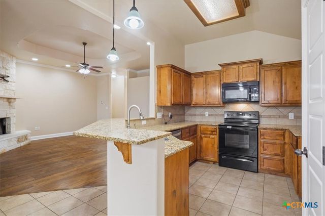 611 Cosper Creek Drive, Killeen, TX 76542