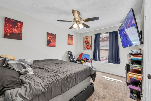 2331 Seven Mile Ferry Rd, Clarksville, TN 37040