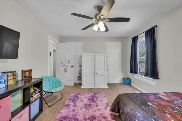 2331 Seven Mile Ferry Rd, Clarksville, TN 37040