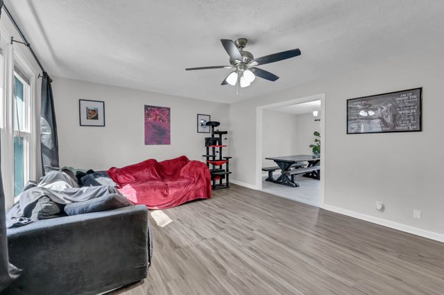 2331 Seven Mile Ferry Rd, Clarksville, TN 37040