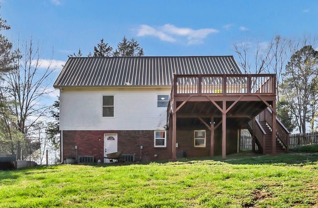 2331 Seven Mile Ferry Rd, Clarksville, TN 37040