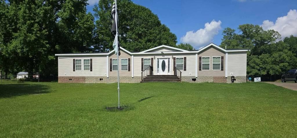 2057 114 Highway, Hessmer, LA 71341