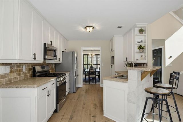 1029 Deer Hollow Drive, Woodstock, GA 30189