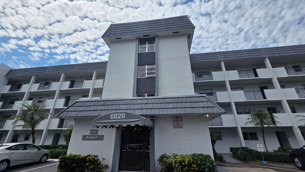 6020 NW 44th Street 108, Lauderhill, FL 33319