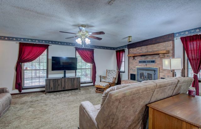 10124 Short Marche Rd, North Little Rock, AR 72113