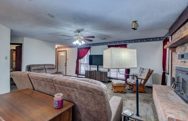 10124 Short Marche Rd, North Little Rock, AR 72113