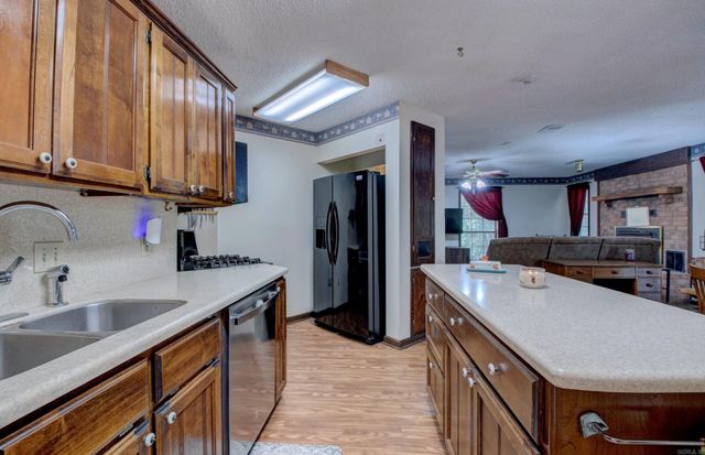 10124 Short Marche Rd, North Little Rock, AR 72113