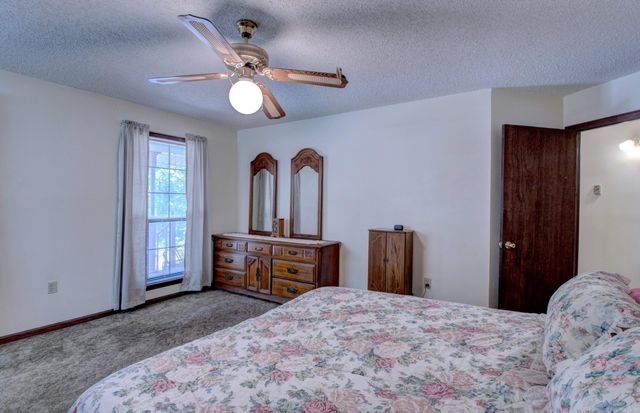 10124 Short Marche Rd, North Little Rock, AR 72113