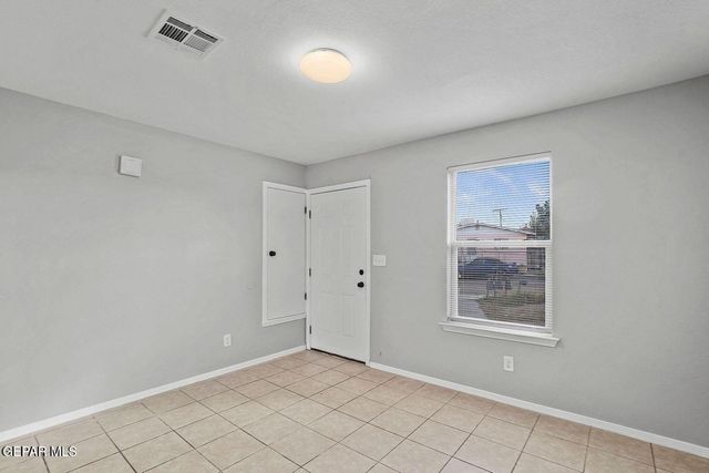 6325 GEIGER Avenue B, El Paso, TX 79905