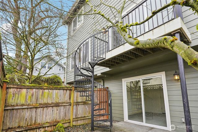 2814 E Spring Street, Seattle, WA 98122