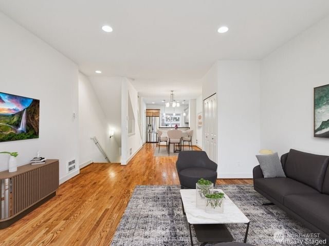 2814 E Spring Street, Seattle, WA 98122