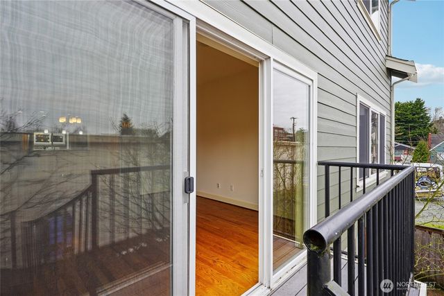 2814 E Spring Street, Seattle, WA 98122