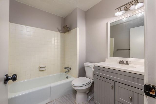 3090 Karen NE Lane, Marietta, GA 30062
