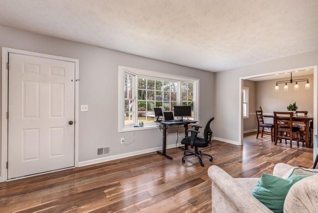 3090 Karen NE Lane, Marietta, GA 30062