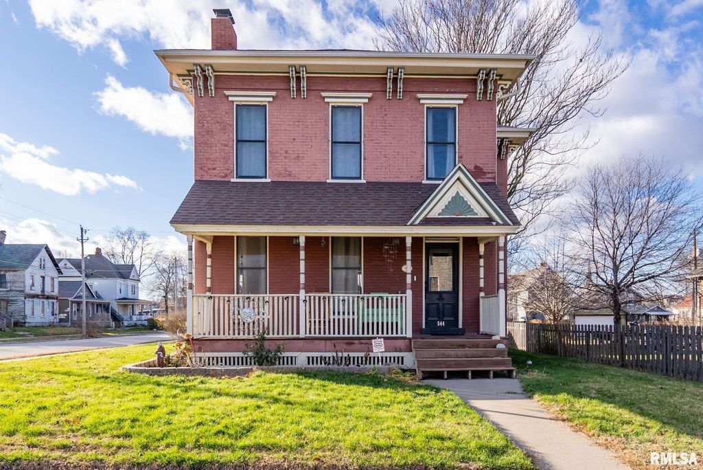 544 23RD Street, Rock Island, IL 61201