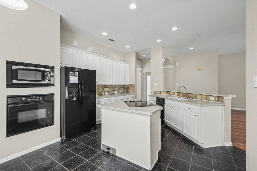 3604 Magnolia Circle, The Colony, TX 75056 — photo 5