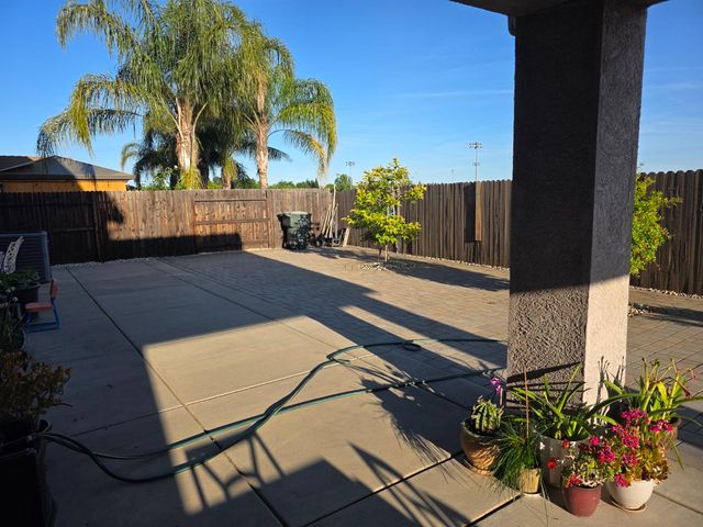 1639 Redmond Dr, Rocklin, CA 95765
