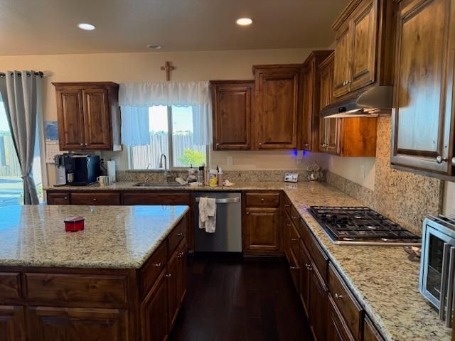 1639 Redmond Dr, Rocklin, CA 95765