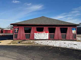 4030 Northpoint Boulevard, Waukegan, IL 60085