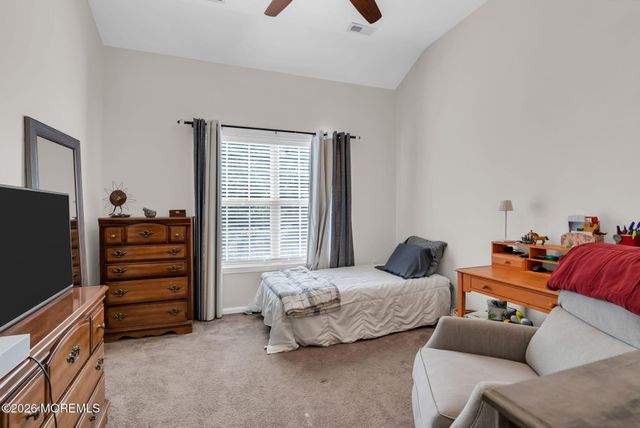 10 Topeka Court, Tinton Falls, NJ 07712
