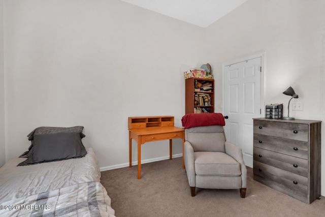 10 Topeka Court, Tinton Falls, NJ 07712