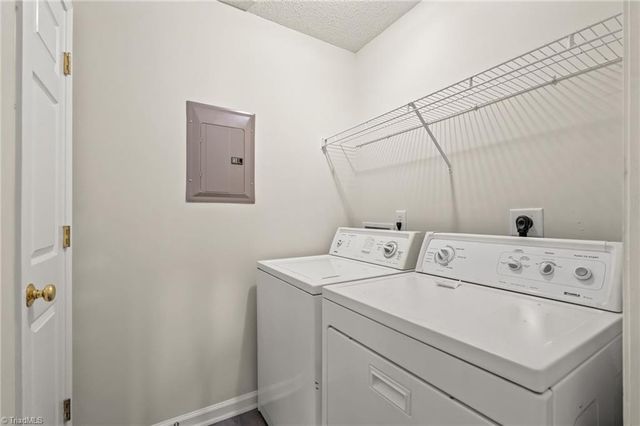 6109 Hedgecock Circle 3D, High Point, NC 27265