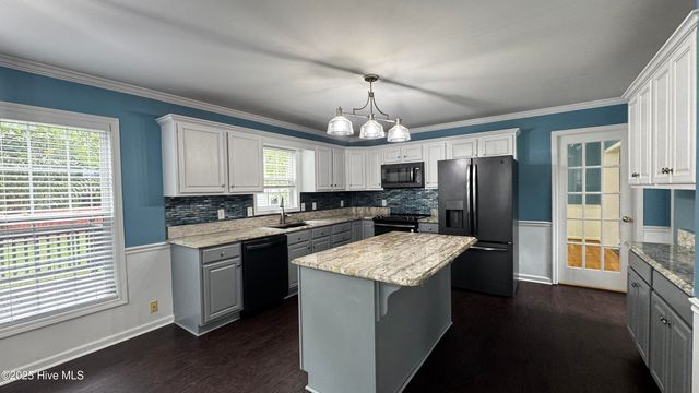 232 Newport Drive, Jacksonville, NC 28540