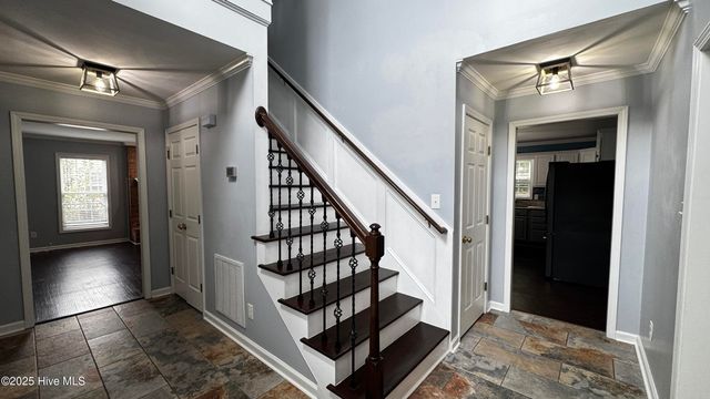 232 Newport Drive, Jacksonville, NC 28540