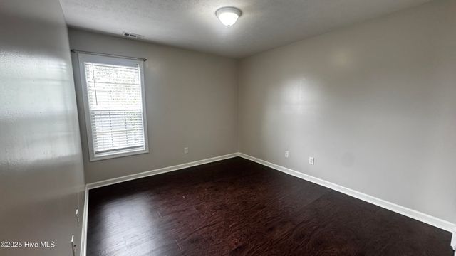 232 Newport Drive, Jacksonville, NC 28540