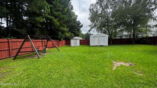 232 Newport Drive, Jacksonville, NC 28540