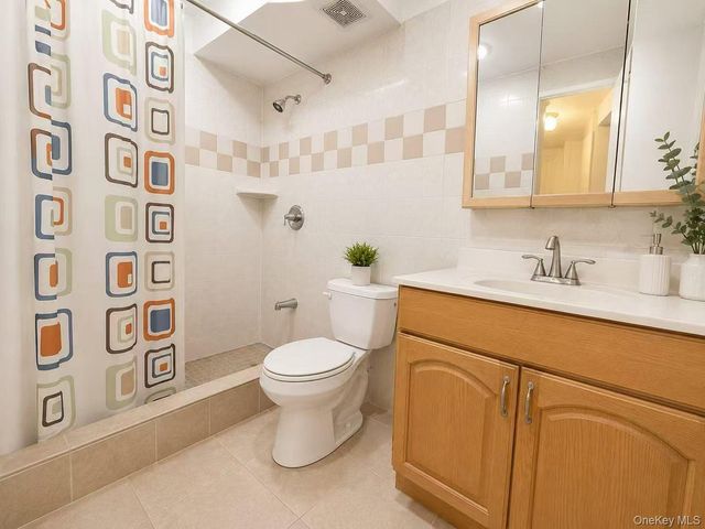 132-18 57th Road, Flushing, NY 11355