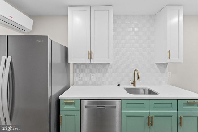 426 S HEALD ST, Wilmington, DE 19801